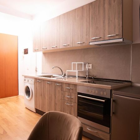 Suprem Apartment ティラナ エクステリア 写真